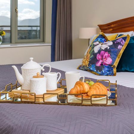 Park Place Apartments คิลลาร์นีย์ ภายนอก รูปภาพ