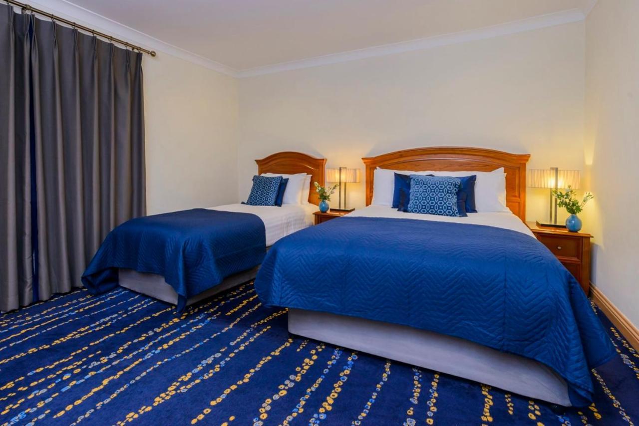 Park Place Apartments คิลลาร์นีย์ ภายนอก รูปภาพ