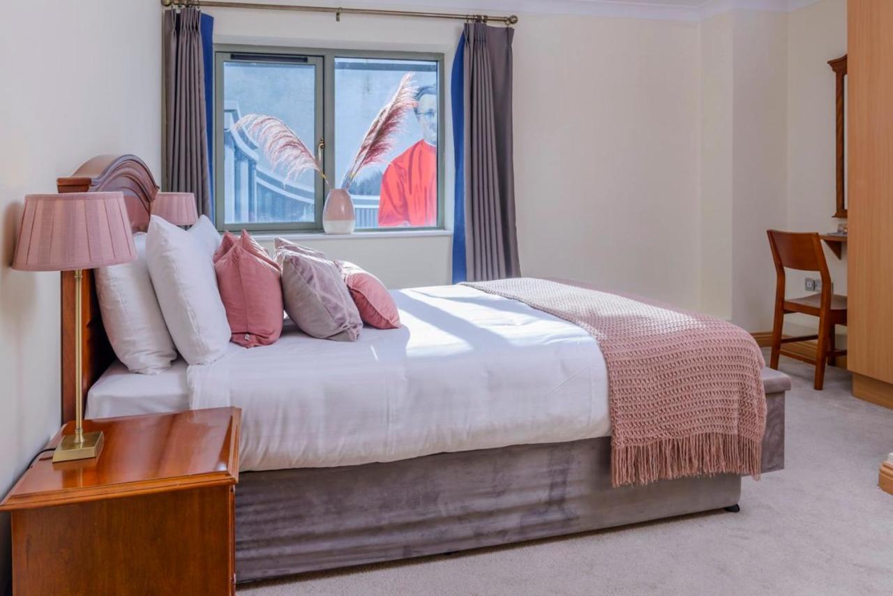 Park Place Apartments คิลลาร์นีย์ ภายนอก รูปภาพ