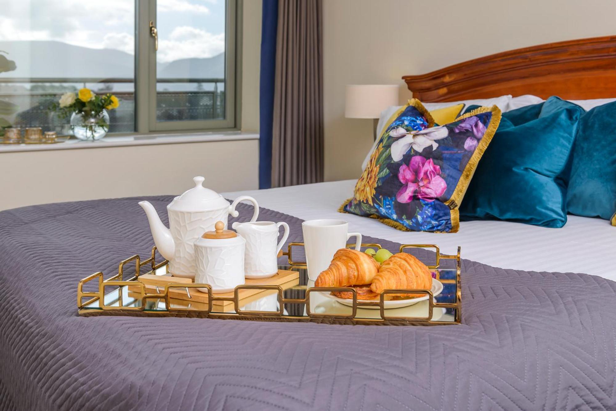 Park Place Apartments คิลลาร์นีย์ ภายนอก รูปภาพ