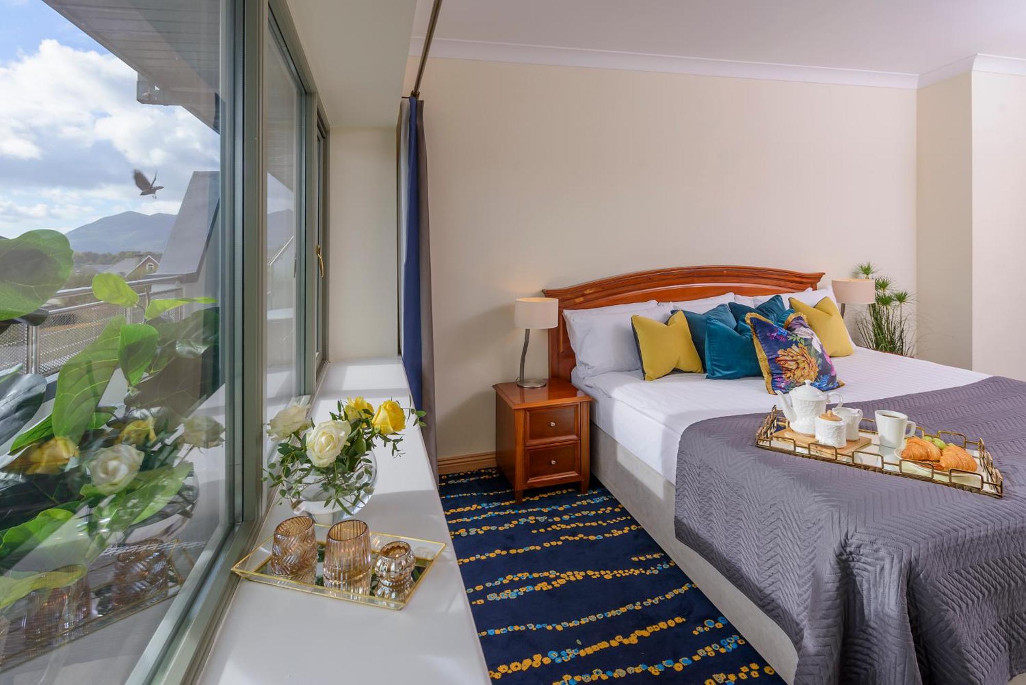 Park Place Apartments คิลลาร์นีย์ ภายนอก รูปภาพ