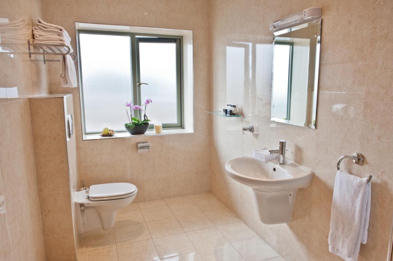 Park Place Apartments คิลลาร์นีย์ ภายนอก รูปภาพ